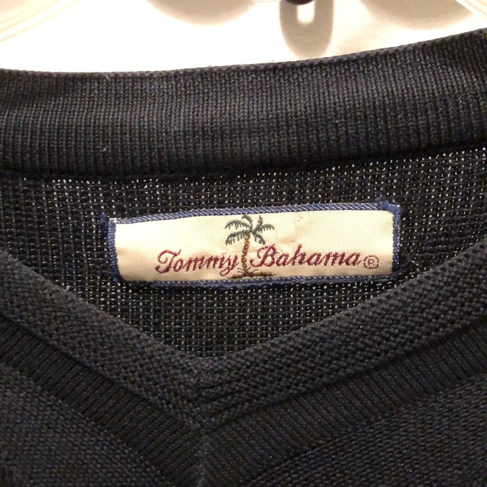 Men’s Tommy Bahama sweater size XL - Picture 2 of 3